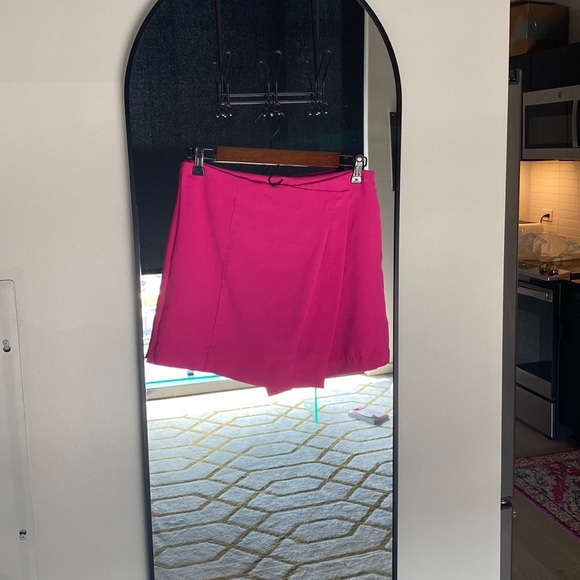 Hot Pink High Waisted Skort Size Medium - Picture 5 of 11